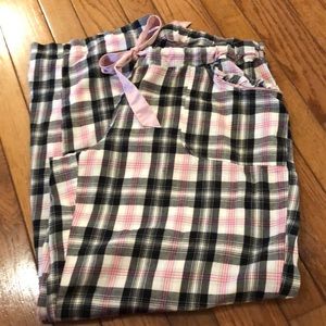 Victoria’s Secret Back/Pink Plaid PJ Bottoms